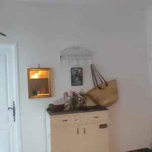 Y Here Appartement